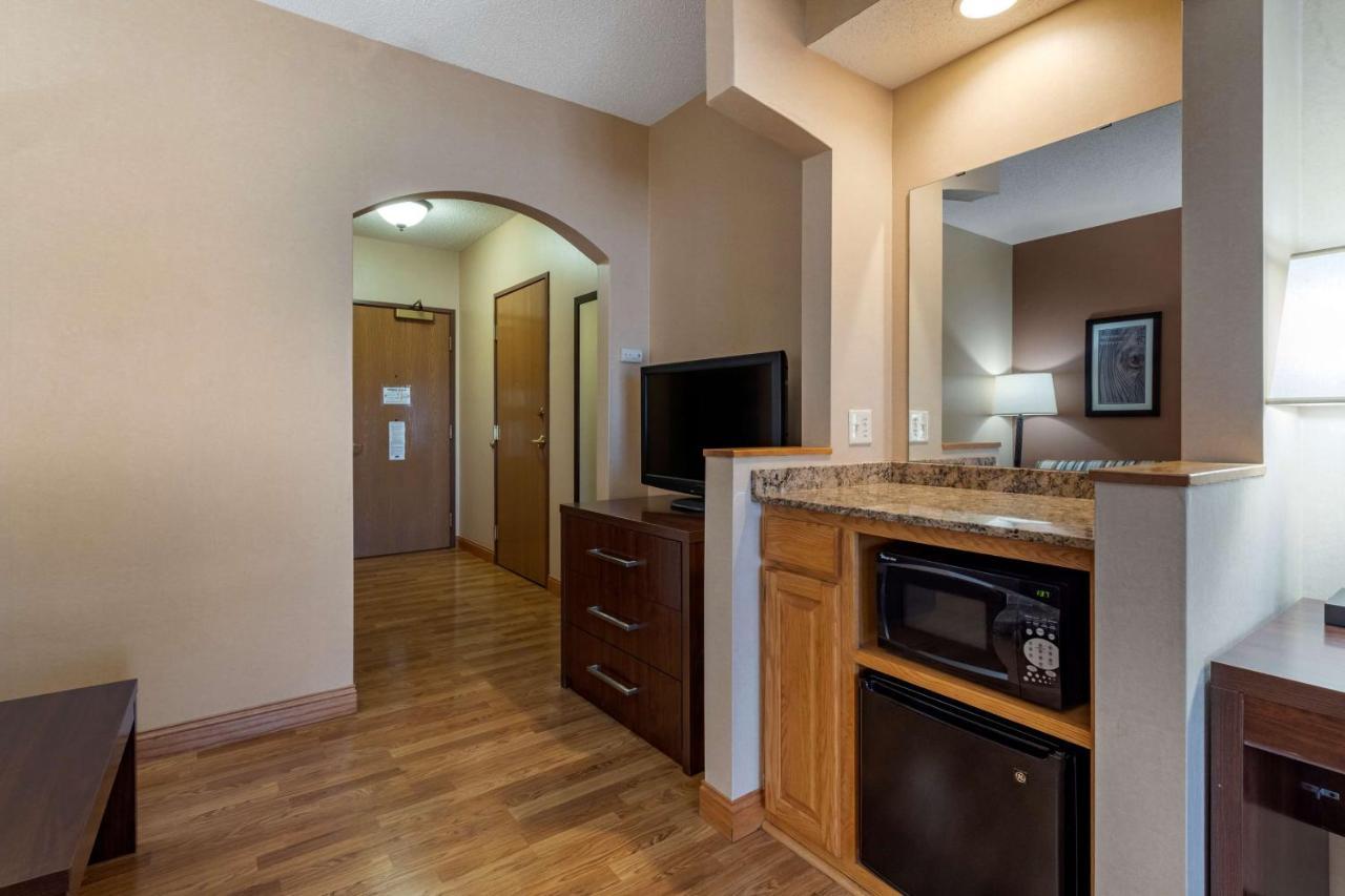 Best Western Plus Chelsea Hotel Monticello Buitenkant foto