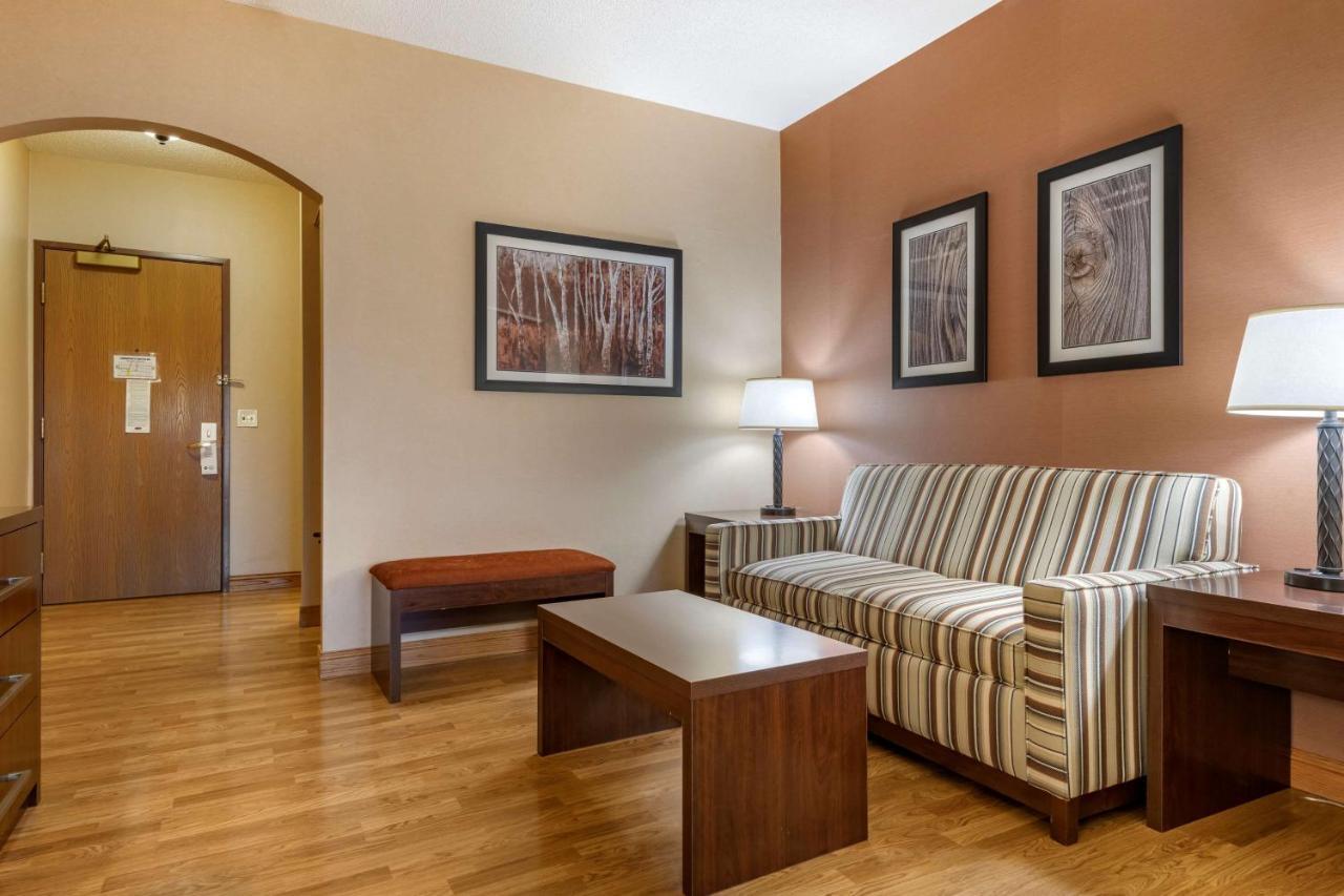 Best Western Plus Chelsea Hotel Monticello Buitenkant foto
