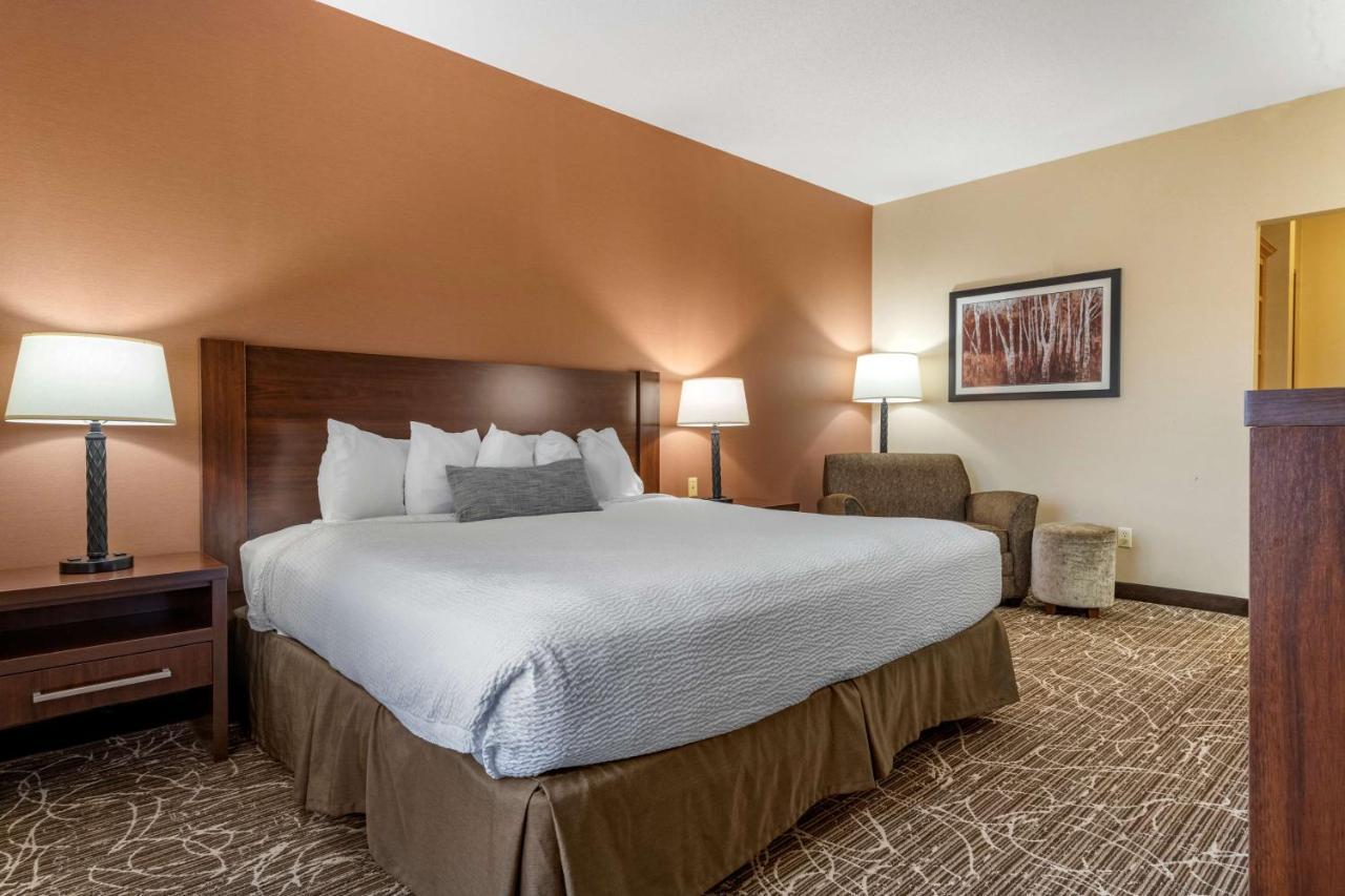 Best Western Plus Chelsea Hotel Monticello Buitenkant foto