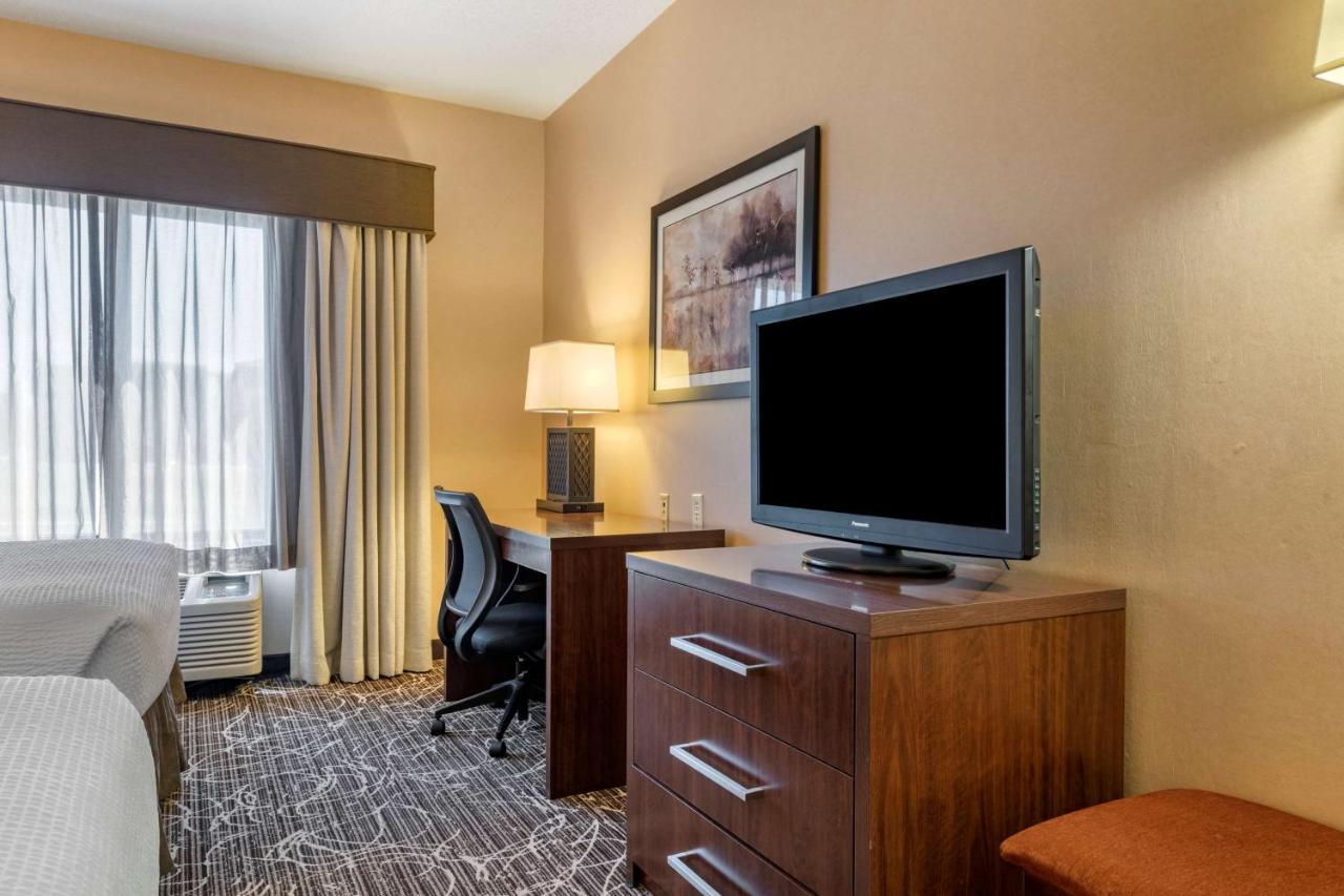 Best Western Plus Chelsea Hotel Monticello Buitenkant foto